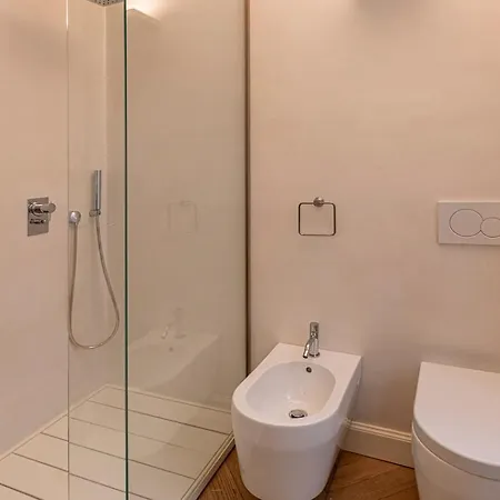 Chiodo Luxury 14 Апартаменты *